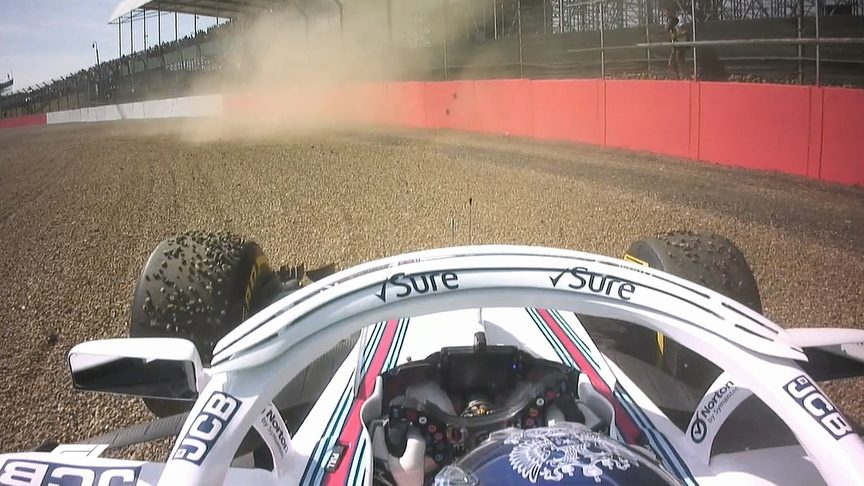 FP1: Sirotkin spins Williams into gravel