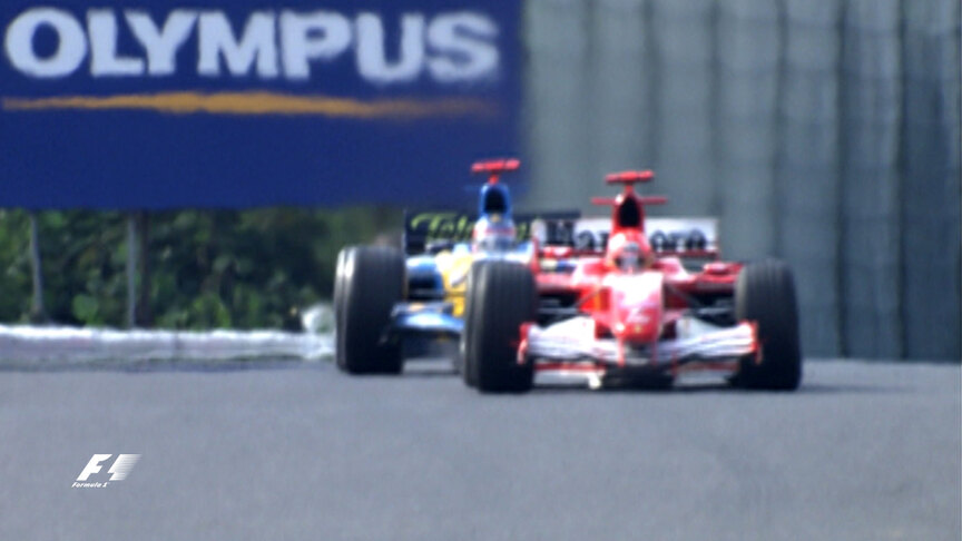 Japan 2005 - 130R - Alonso passes Schumacher