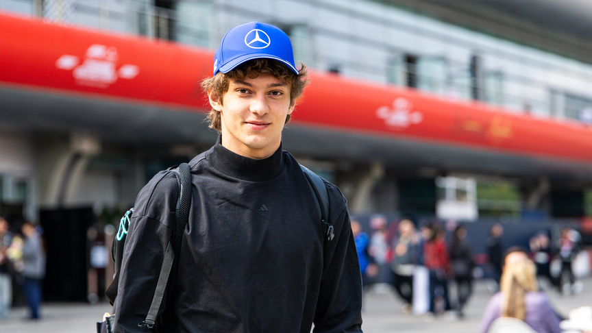 Driver Arrivals: The grid arrive on Sunday for the Chinese Grand Prix