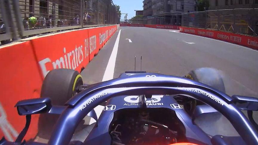 2021 Azerbaijan GP FP1: Yuki Tsunoda hits the wall