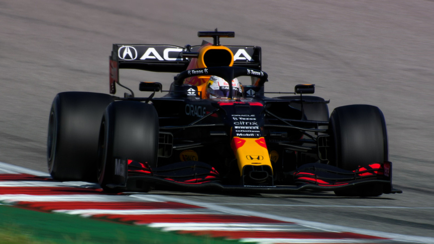 2021 United States Grand Prix: Verstappen takes stunning victory after resisting Hamilton charge