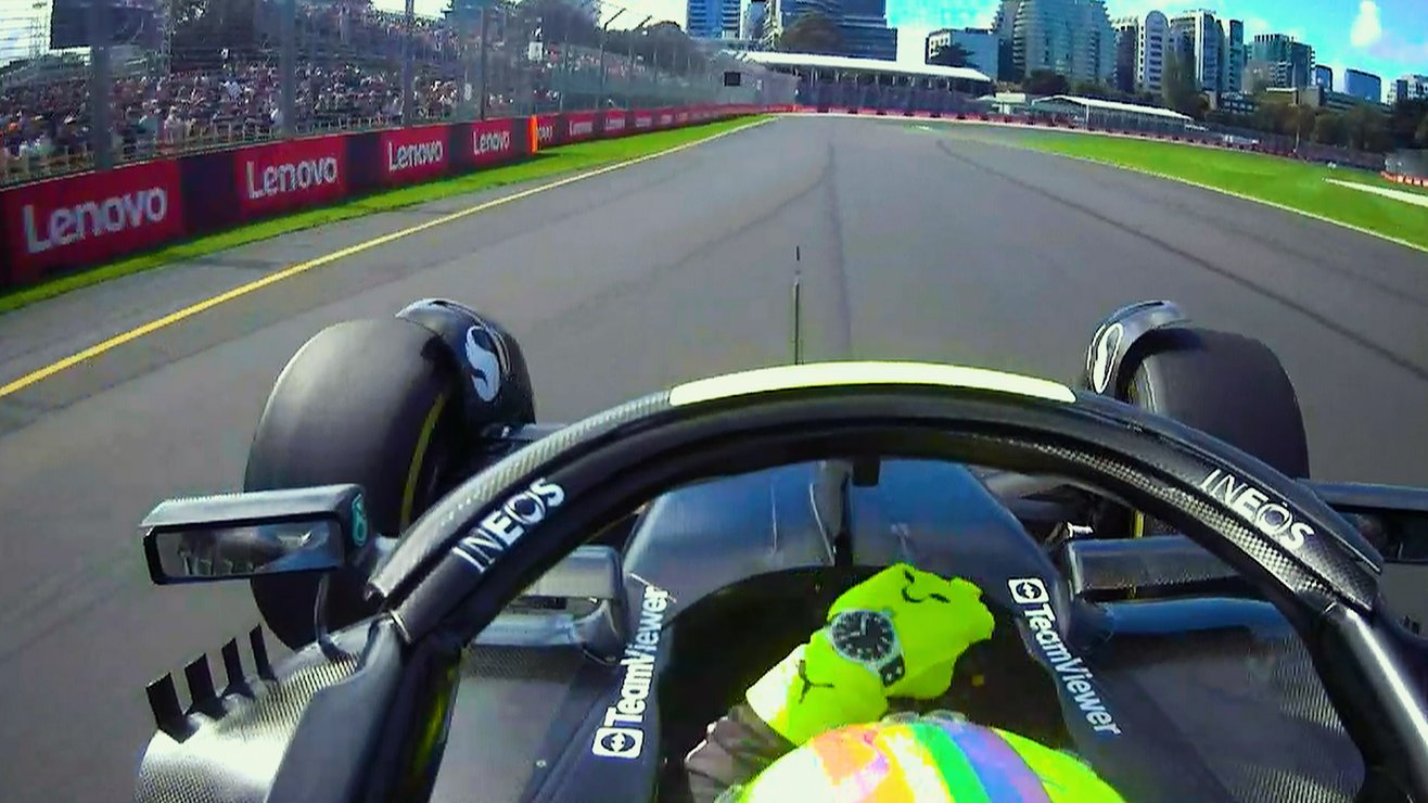 2023-australian-gp-fp1-hamilton-catches-huge-snap-of-oversteer-in