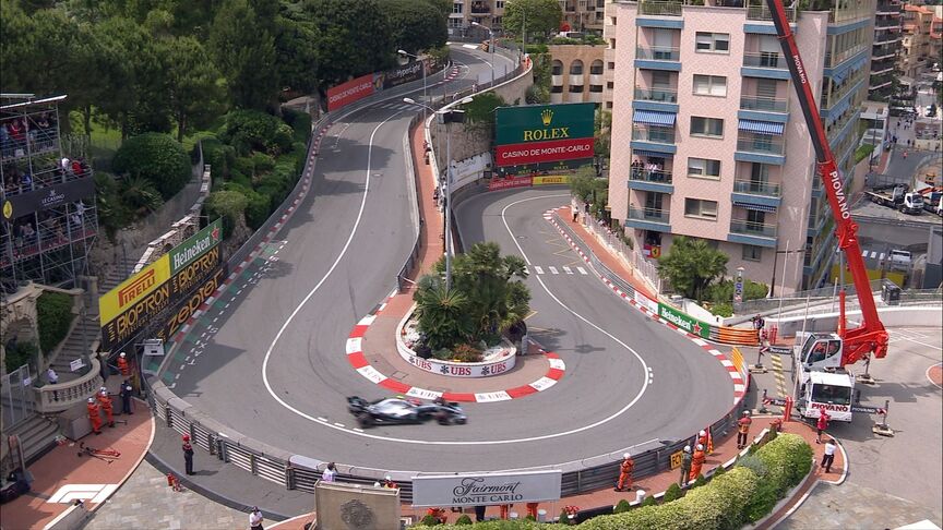 QUALIFYING: Bottas slides his way around the hairpin