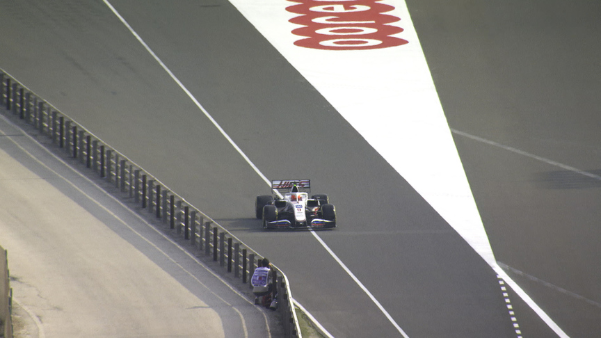 2021 Qatar GP FP3: Red flag after Mazepin stops on pit exit