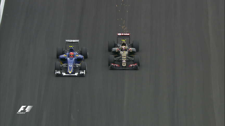 Brazil 2015 - Maldonado passes Nasr