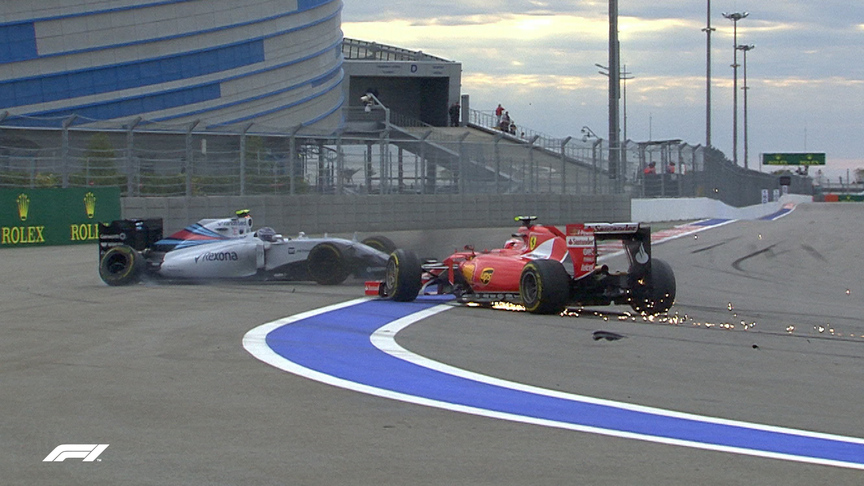 F1 VAULT: Raikkonen and Bottas fight to the finish at Russia 2015