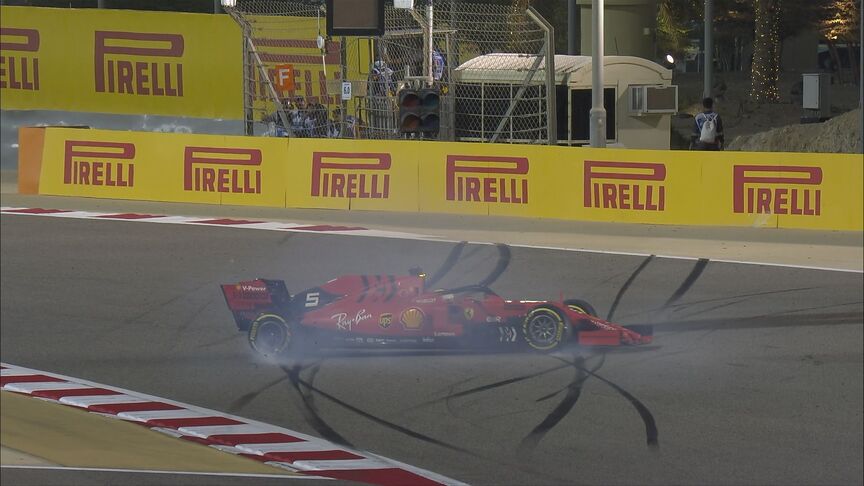 BAHRAIN GP: Vettel spins in wheel-to-wheel Hamilton battle