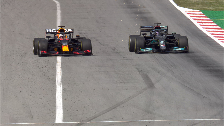 2021 Spanish Grand Prix: Hamilton hunts down Verstappen to take race lead