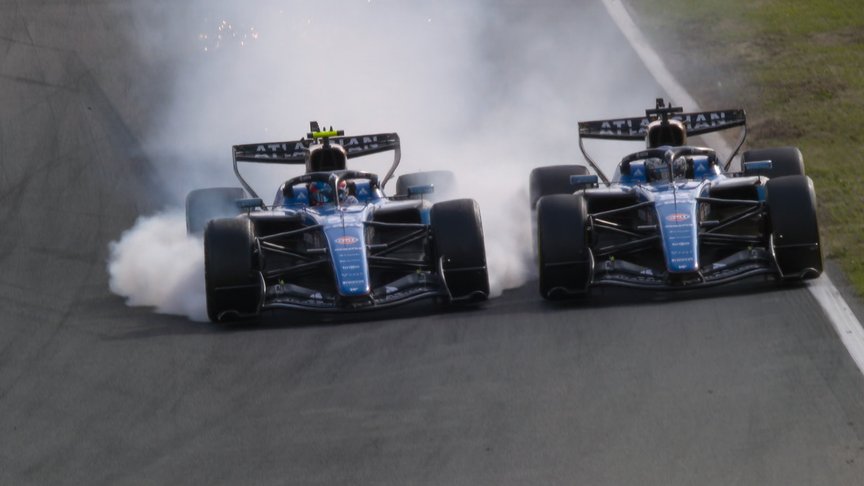 2026 Dutch Grand Prix: Williams team mates Albon and Sainz make contact at Turn 1