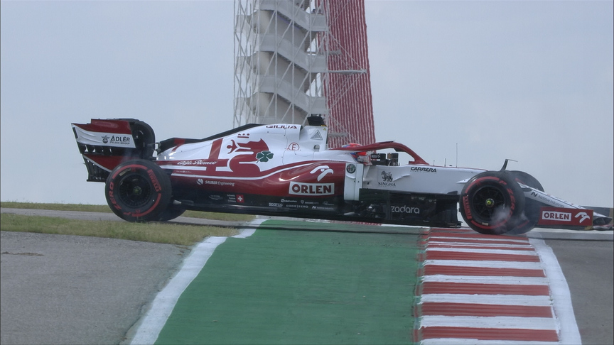 2021 United States GP FP1: Räikkönen slides at the end of first practice