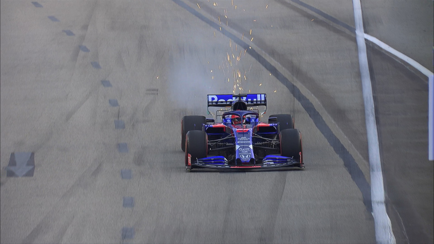 FP3: Kvat pits early with a smoking Toro Rosso