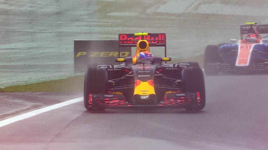 Brazil 2016: Max Verstappen fights through the field