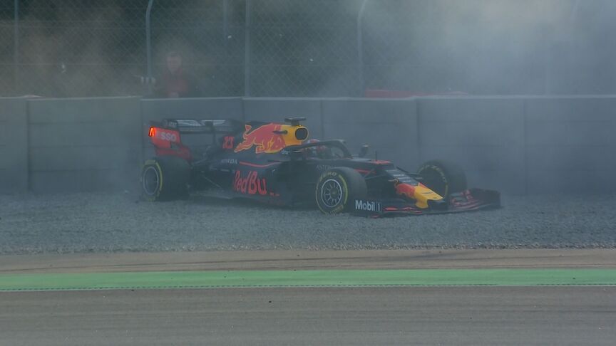 Testing Day 2: Gasly hits the barriers at Turn 13
