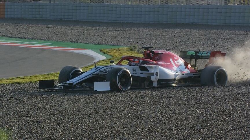Testing Day 1: Raikkonen brings out the red flags early