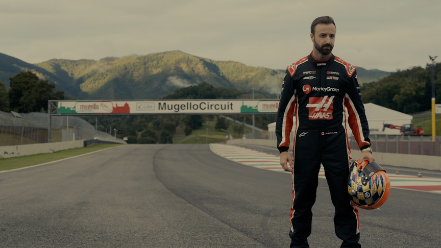 F1 TV EXCLUSIVE: James Hinchcliffe gets behind the wheel of a Haas F1 car