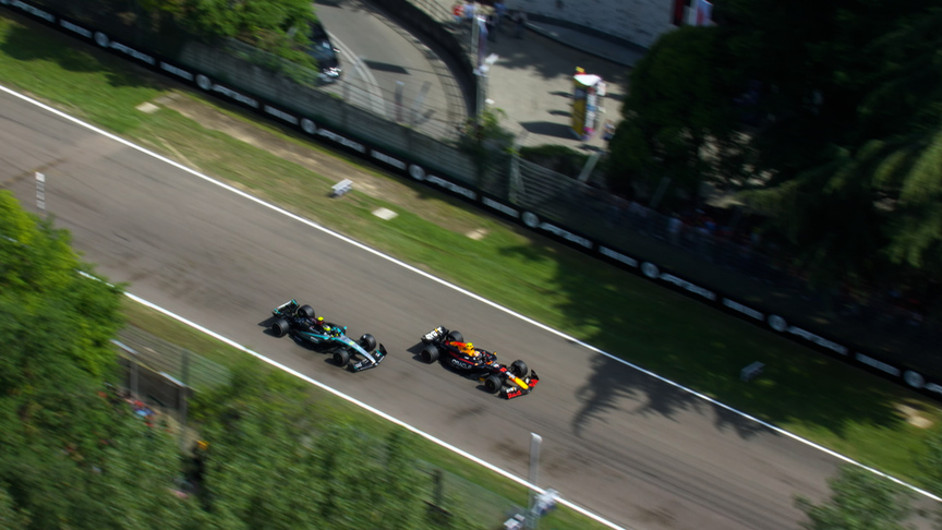 2024 Emilia Romagna Grand Prix: Hamilton goes round the outside to pass Perez for P7