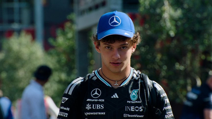 Driver Arrivals: Drivers arrive at Baku