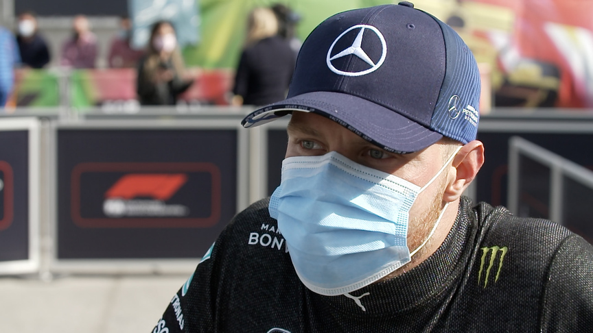 Valtteri Bottas doesn't understand Mercedes' medium tyre issues