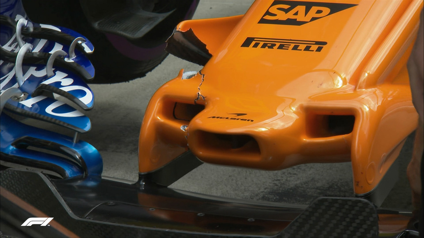 FP1: Vandoorne damages wing on the kerb