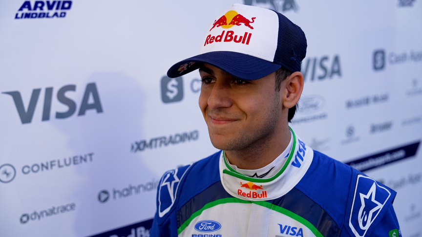 'Very excited to get a proper go' - Lindblad debuts on track with Racing Bulls