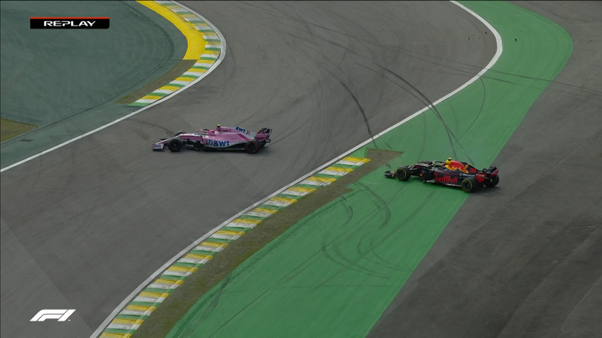 RACE: Verstappen loses lead after Ocon collision