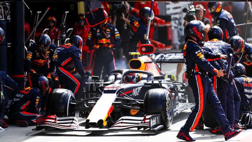 Watch Red Bull break pit stop world record at British Grand Prix
