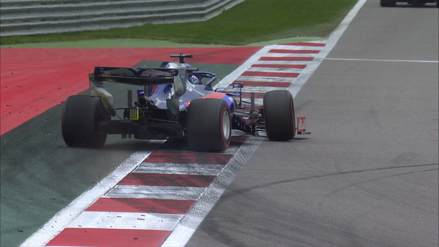 FP2: Kvyat makes a big save in Sochi's final corner