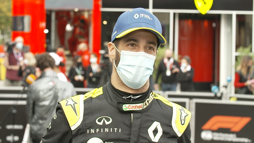 Daniel Ricciardo: Sharing shoey with Hamilton was 'majestic'