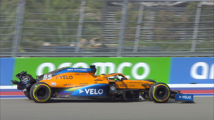 2020 Russian GP FP1: Sainz loses rear wing in Turn 10 bump