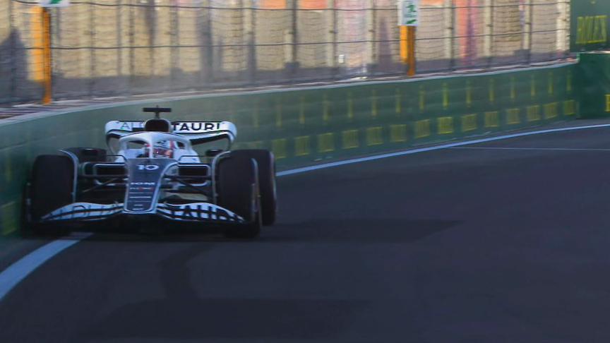 2022 Saudi Arabian GP FP1: Gasly clips the wall at Jeddah