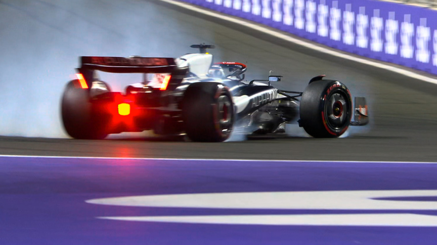 2023 Saudi Arabian GP Qualifying: Nyck de Vries in big lock up and spin early on in Q1