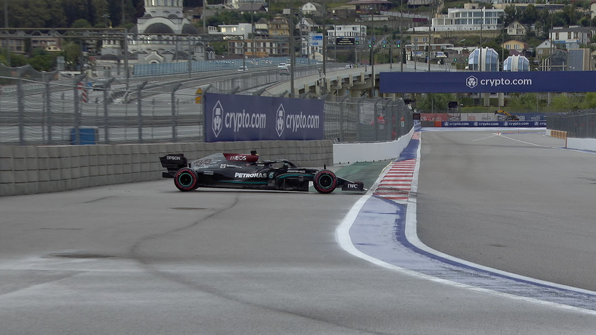 2021 Russian GP Qualifying: Hamilton spins on soft tyres during final hot lap