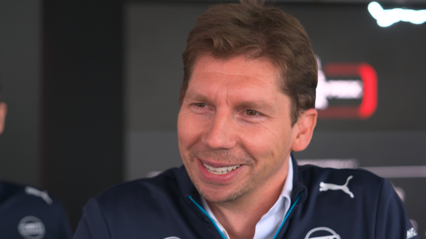 ‘He's an incredible driver’ – Vowles says Sainz is top of Williams shortlist for 2025