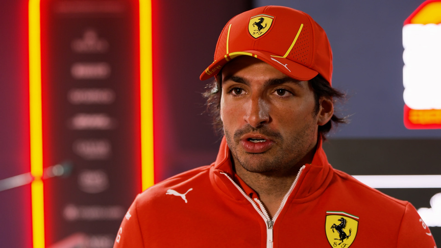 'Mercedes in the fight' after 'tricky' FP2, says Carlos Sainz