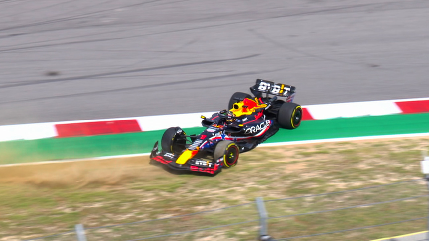 2023 United States GP Sprint Shootout: Verstappen avoids the wall after 360 degree spin in SQ2