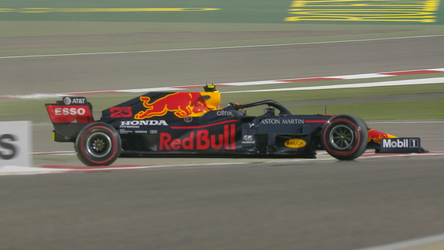 2020 Sakhir Grand Prix FP1: Albon wrecks tyres with spin at Turn 3