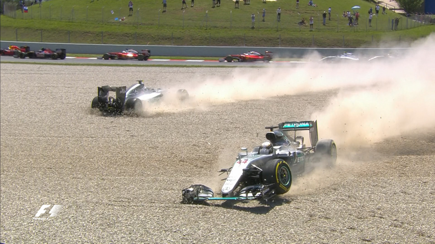Race: Mercedes drivers out on lap one after colliding