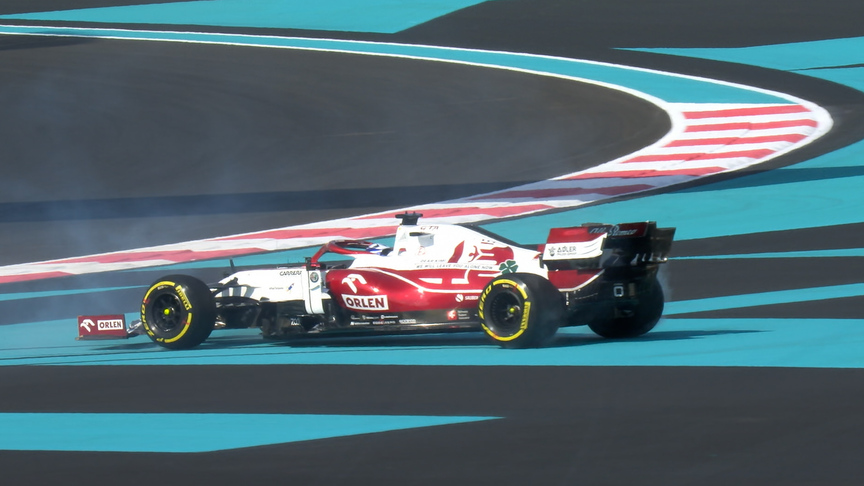 2021 Abu Dhabi GP FP1: Räikkönen takes a big slide at Turn 9