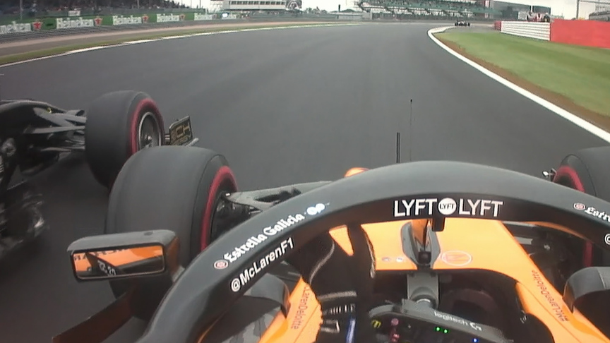 FP3: Magnussen and Sainz end up wheel to wheel