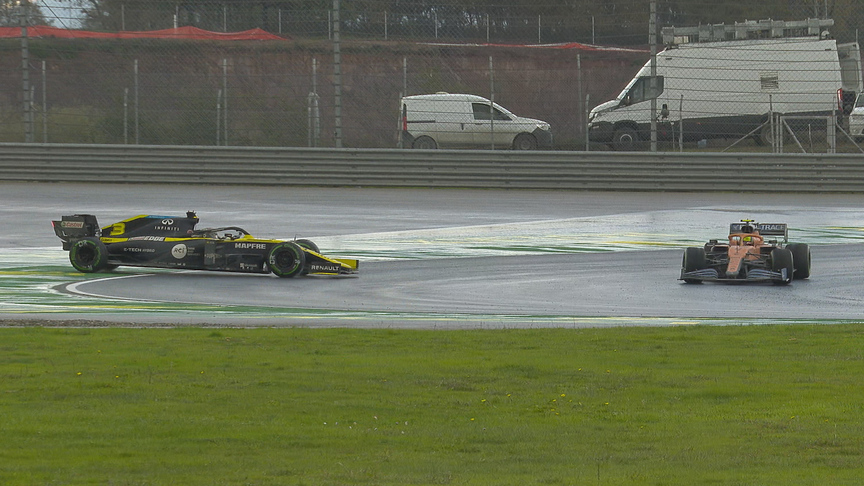 2020 Turkish Grand Prix: Ricciardo spins while defending from Norris