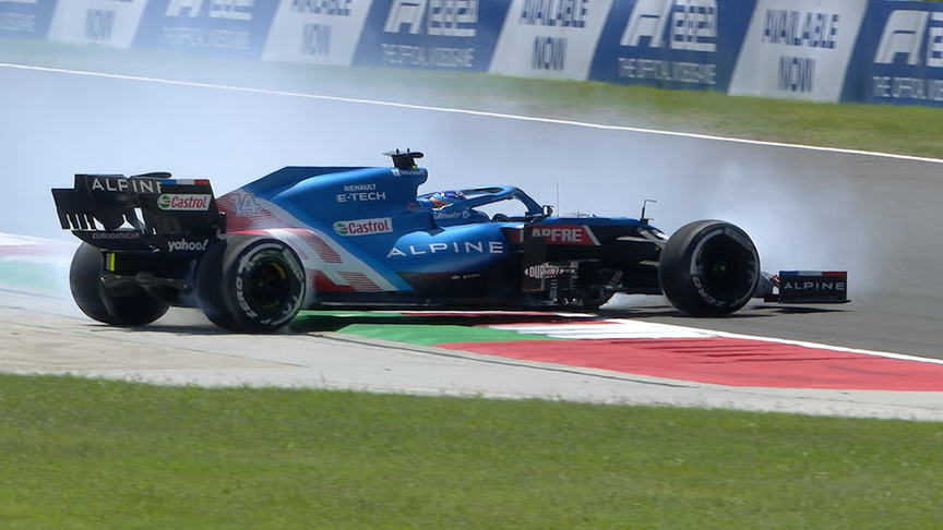 2021 Hungarian GP FP1: Alonso damages front wing in big slide
