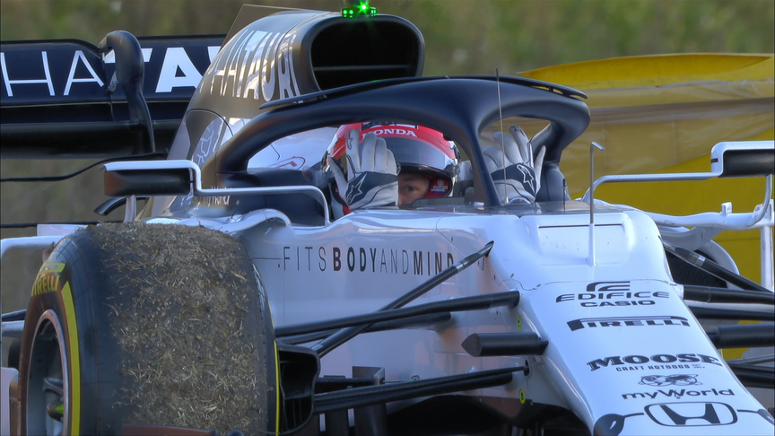 Max Verstappen and Daniil Kvyat spin seconds apart