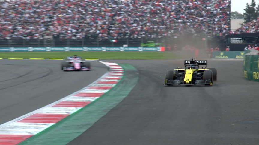 MEXICAN GP: Ricciardo goes off-roading in fight with Perez