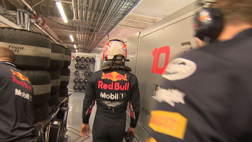 Qualifying: Verstappen knocked out in Q2 as red flags fly
