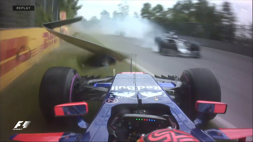 Race: Sainz & Massa eliminated in first lap crash