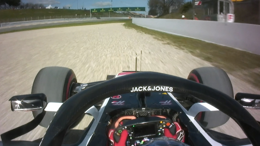 Grosjean scuffles through gravel on final day of testing