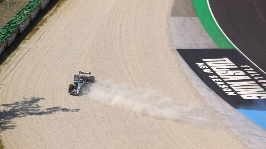 2024 Italian GP FP1: Antonelli crashes heavily through Parabolica