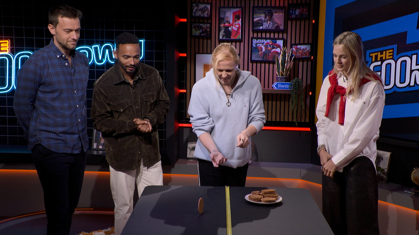 The Cooldown Room - Stroopwafel Challenge with Alba Larsen