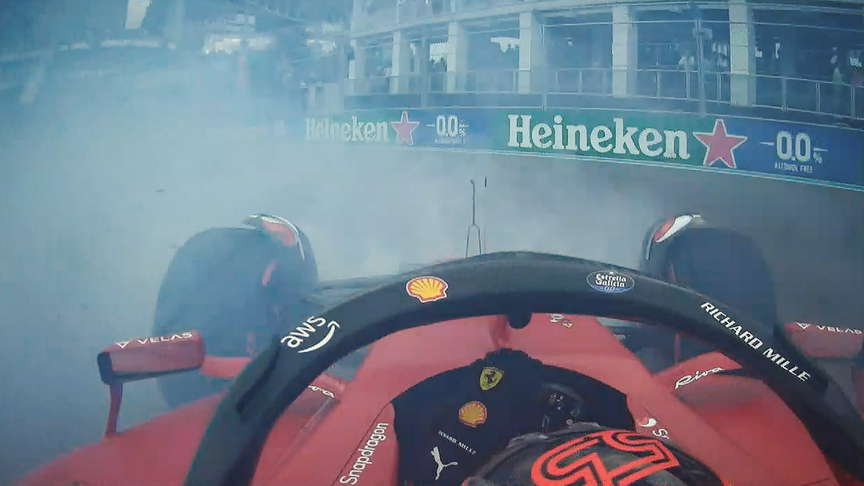 2022 Miami GP FP1: Sainz punctures tyre in huge spin