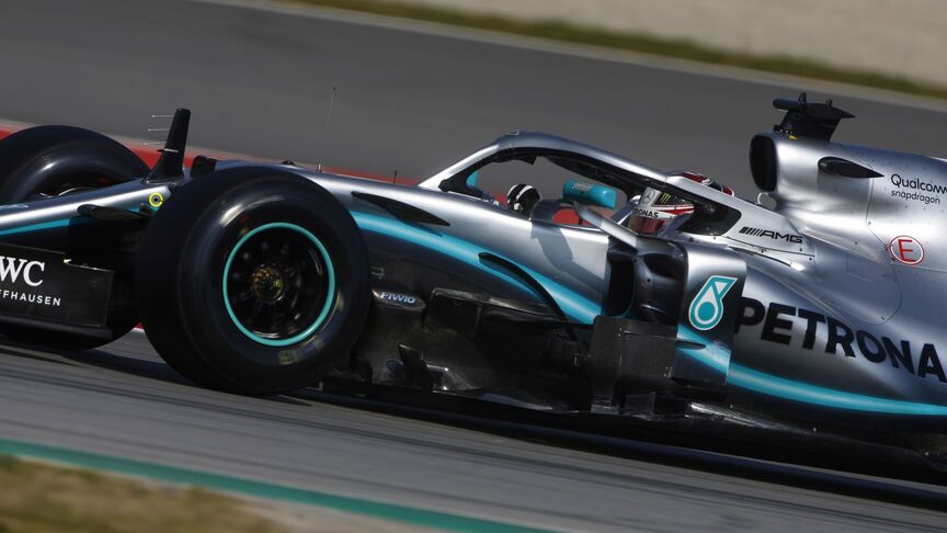HIGHLIGHTS: Mercedes and Ferrari battle as F1 Pre-season Testing concludes
